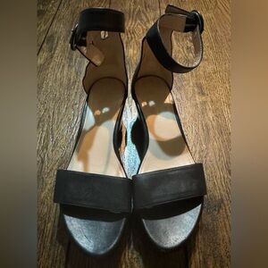 Stuart Weitzman Black Leather Sandals Made in Spain. Some Wear Dust Bag SZ 6 1/2